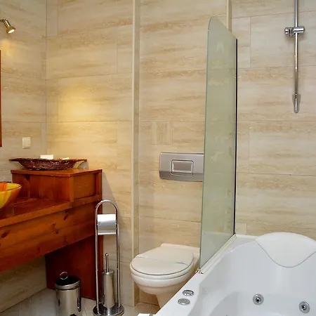 Momini Dvori Boutique Hotel 3*