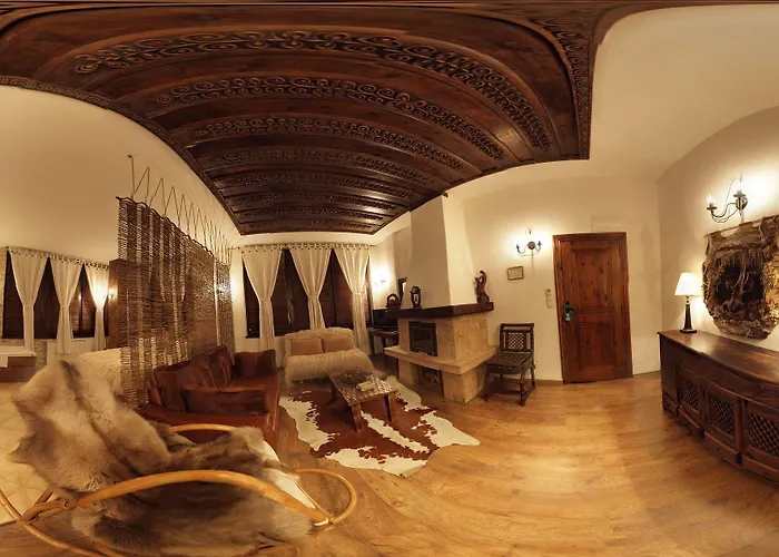 Momini Dvori Boutique Hotel 3*