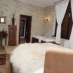 Momini Dvori Boutique فندق 3*