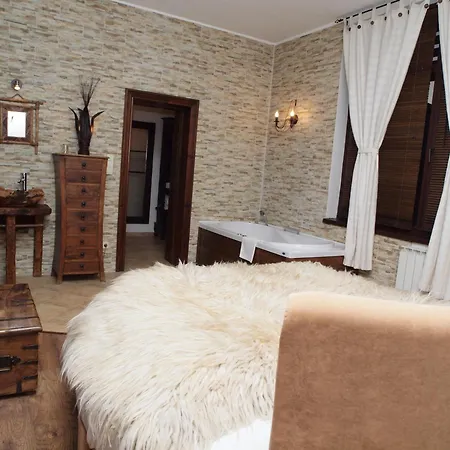 Momini Dvori Boutique Hotel 3*