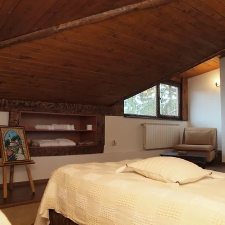 酒店 Momini Dvori Boutique 3*