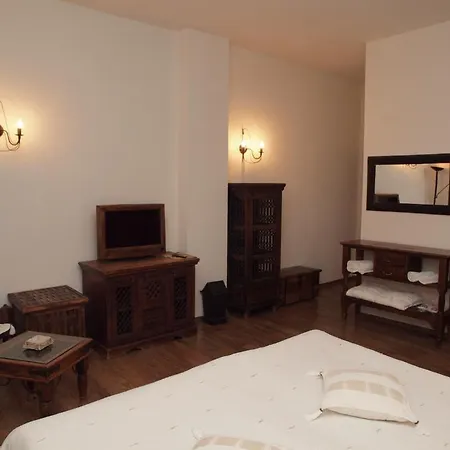 Momini Dvori Boutique 3* 반스코